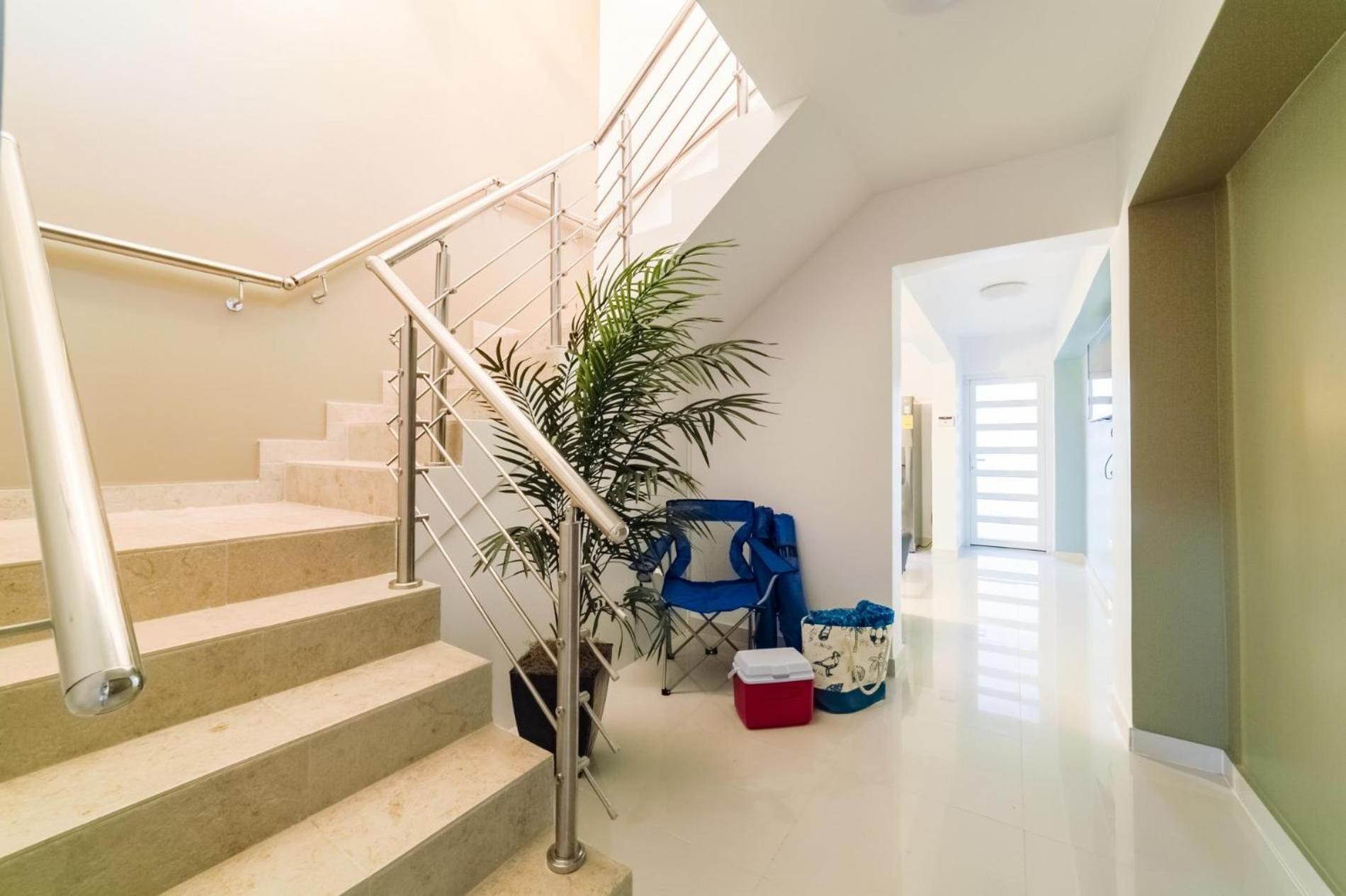 Koyari Modern Condos 9Br 7Ba Sleeps 26 W/ Pool And Roof Deck Palm Beach Exterior photo
