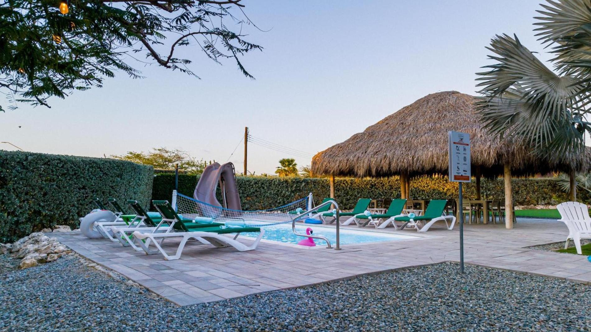 Koyari Modern Condos 9Br 7Ba Sleeps 26 W/ Pool And Roof Deck Palm Beach Exterior photo
