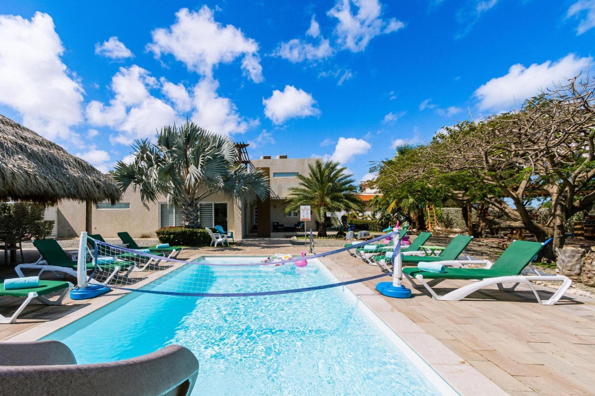 Koyari Modern Condos 9Br 7Ba Sleeps 26 W/ Pool And Roof Deck Palm Beach Exterior photo